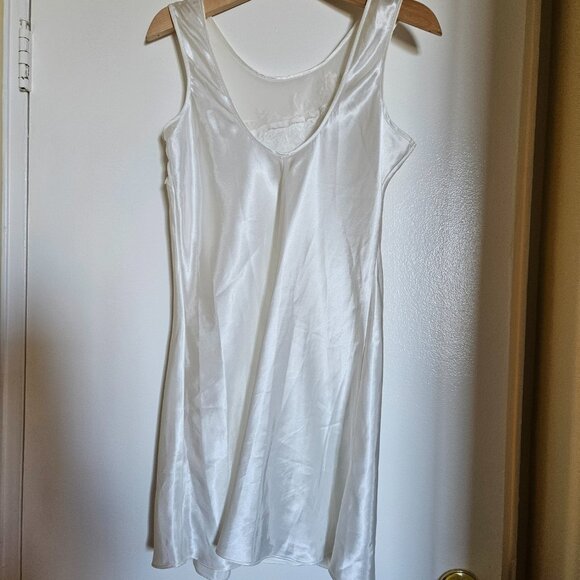Satin Nightdress and Robe - Picture 3 of 4